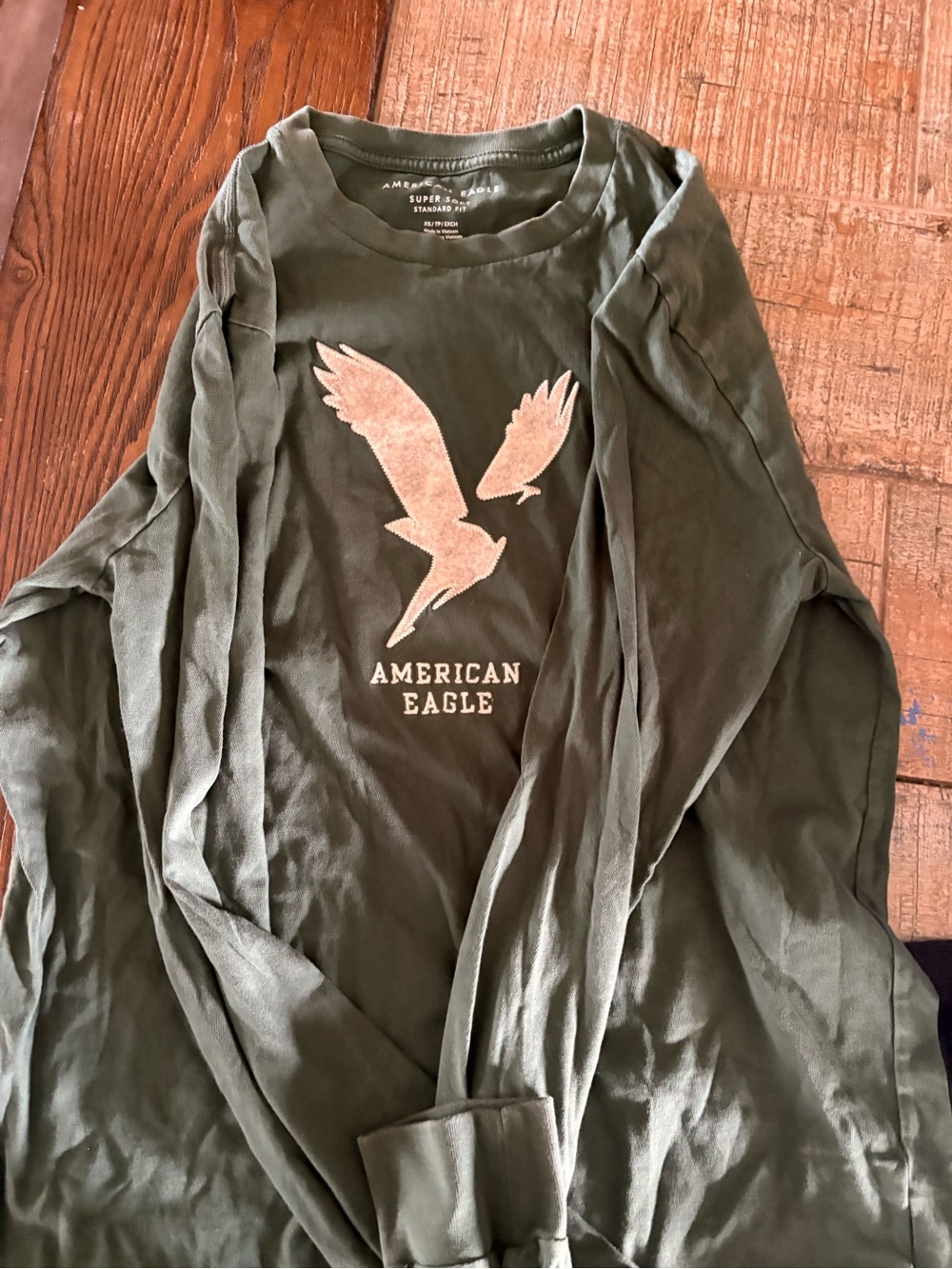 American Eagle Outfitters Kids Olive Green Long-Sleeve Graphic Tee